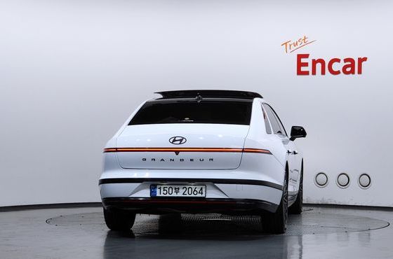 Hyundai Grandeur Calligraphy — пробег 26 450 км — фото 4 из 5