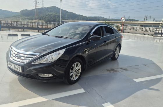 Hyundai Sonata LPi Deluxe — пробег 162 000 км — фото 1 из 5