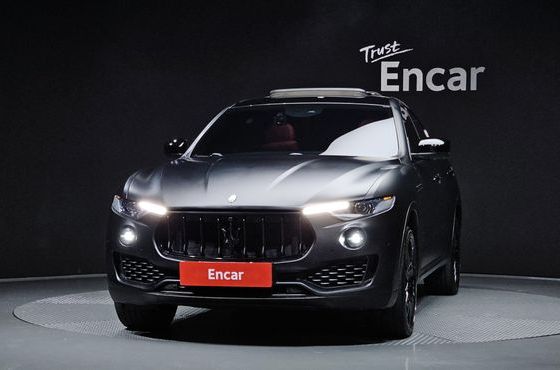 Maserati Levante 3.0 AWD GranSport — пробег 106 670 км — фото 3 из 5