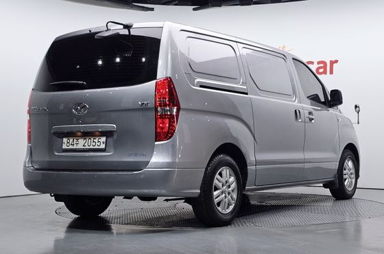Hyundai Starex Van 3-Seater Smart — пробег 45 942 км — фото 2 из 5