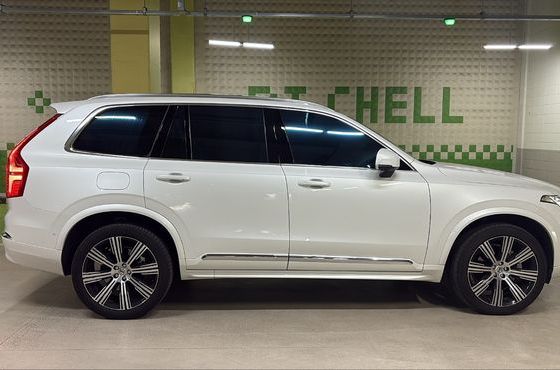 Volvo XC90 B6 Ultimate Bright — пробег 42 000 км — фото 3 из 5