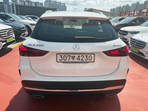 Mercedes-Benz GLA-Class GLA250 4MATIC — пробег 11 077 км — фото 3 из 4