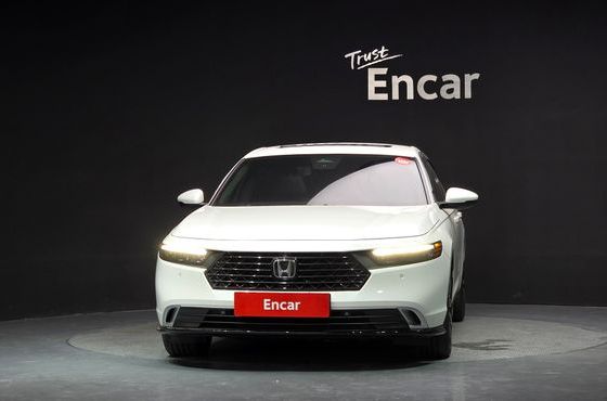 Honda Accord 2.0 Hybrid Touring — пробег 38 103 км — фото 3 из 5