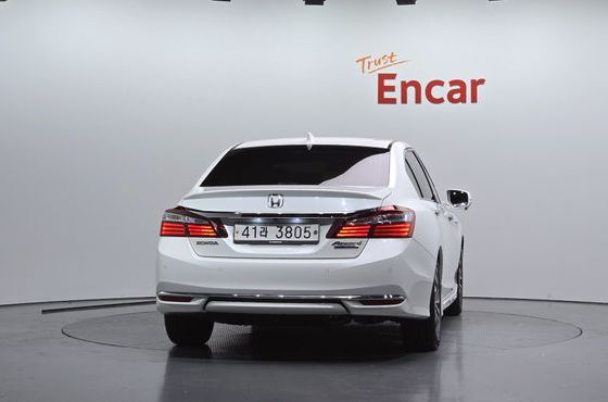 Honda Accord 2.0 Hybrid 9th — пробег 116 026 км — фото 4 из 5