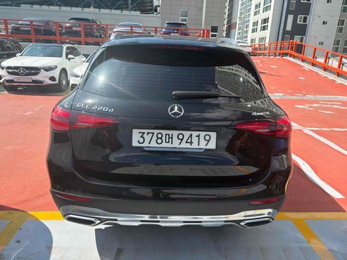 Mercedes-Benz GLC-Class GLC220 d 4MATIC — пробег 9 278 км — фото 3 из 4