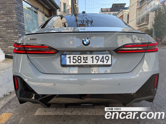 BMW 5-Series 530i xDrive M Sport — пробег 3 360 км — фото 4 из 5