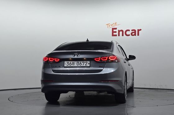 Hyundai AVANTE 1.6 GDI Premium — пробег 60 830 км — фото 4 из 5