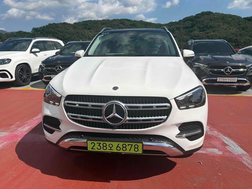 Mercedes-Benz GLE-Class GLE350 4MATIC — пробег 5 837 км — фото 2 из 4