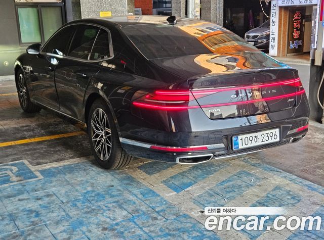 Genesis G90 Gasoline 3.5 Turbo AWD — пробег 10 000 км — фото 2 из 5