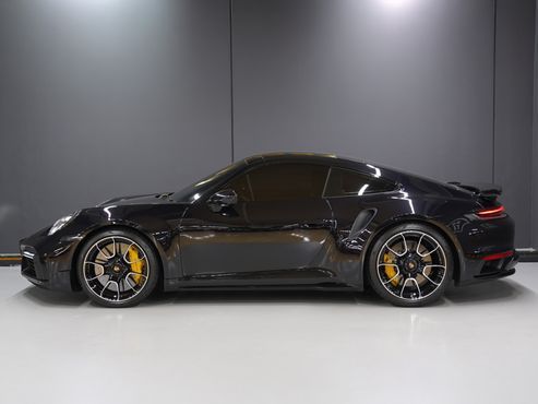 Porsche 911 Turbo S — пробег 7 830 км — фото 2 из 5