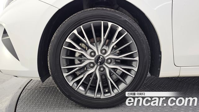 Kia K3 из Кореи Encar