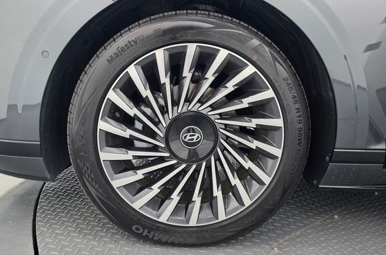Hyundai Grandeur Calligraphy — пробег 13 430 км — фото 5 из 5