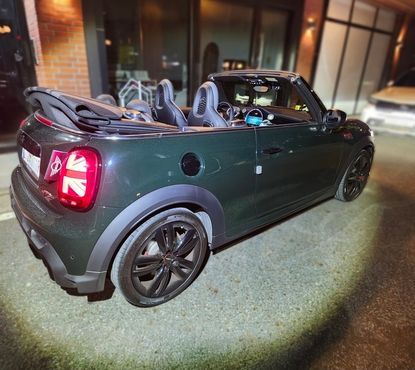 Mini Cooper Convertible JCW 3rd — пробег 22 709 км — фото 2 из 5