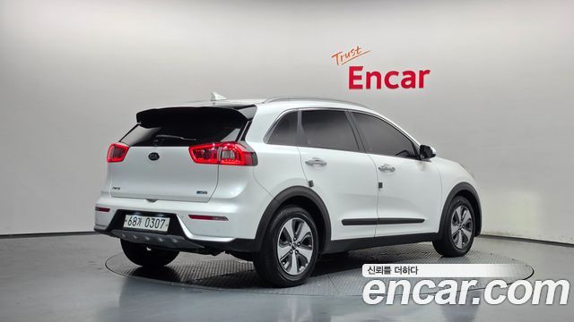 Kia Niro из Кореи Encar