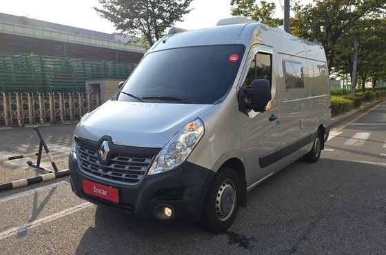 Renault (Samsung) Master Camping car — пробег 28 854 км — фото 1 из 5