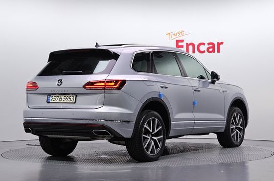 Volkswagen Touareg 3.0 TDI Prestige — пробег 68 461 км — фото 2 из 5