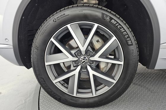 Volkswagen Touareg 3.0 TDI Prestige — пробег 68 461 км — фото 5 из 5