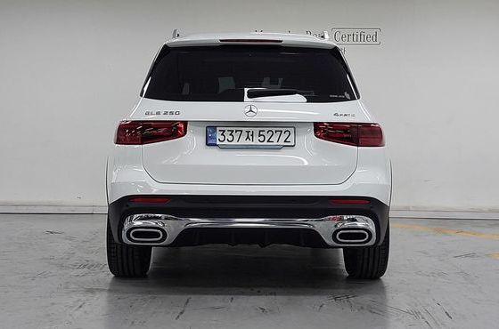 Mercedes-Benz GLB-Class GLB250 4MATIC — пробег 8 839 км — фото 4 из 5