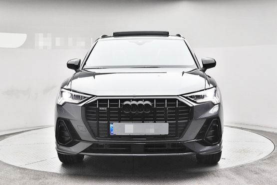 Audi Q3 40 TFSI Quattro Premium — пробег 12 488 км — фото 3 из 5