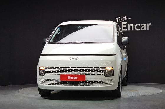 Hyundai Staria Cargo 5-Seater Smart — пробег 71 950 км — фото 3 из 5