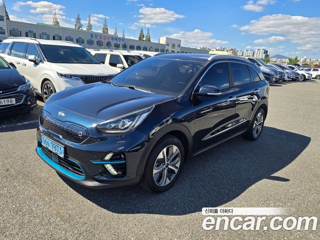 Kia Niro Noblesse — пробег 55 033 км — фото 1 из 5