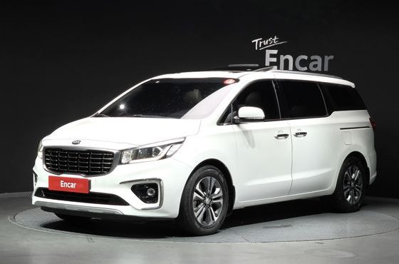 Kia Carnival 9-Seater Luxury — пробег 128 645 км — фото 1 из 5
