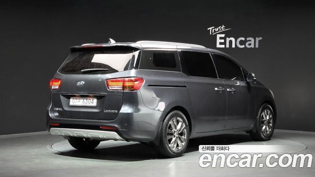 Kia Carnival из Кореи Encar