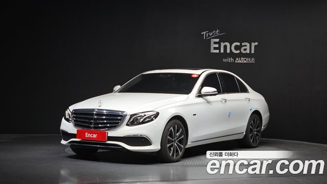 Mercedes-Benz E-Class E300e 4MATIC Exclusive — пробег 25 156 км — фото 1 из 5