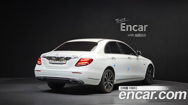 Mercedes-Benz E-Class E300e 4MATIC Exclusive — пробег 25 156 км — фото 2 из 5