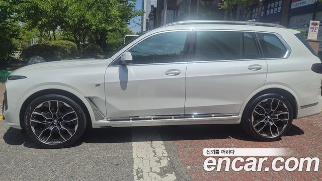 BMW X7 xDrive 40i M Sport 6STR — пробег 1 780 км — фото 5 из 5