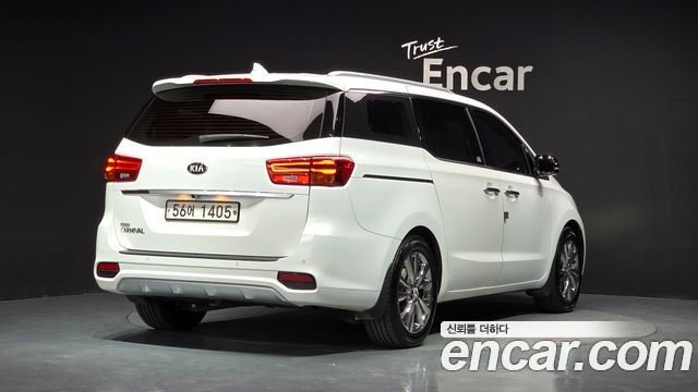 Kia Carnival из Кореи Encar