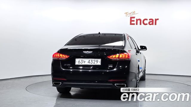 Hyundai Genesis из Кореи Encar