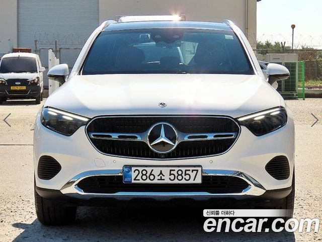 Mercedes-Benz GLC-Class GLC220 d 4MATIC — пробег 1 463 км — фото 1 из 5