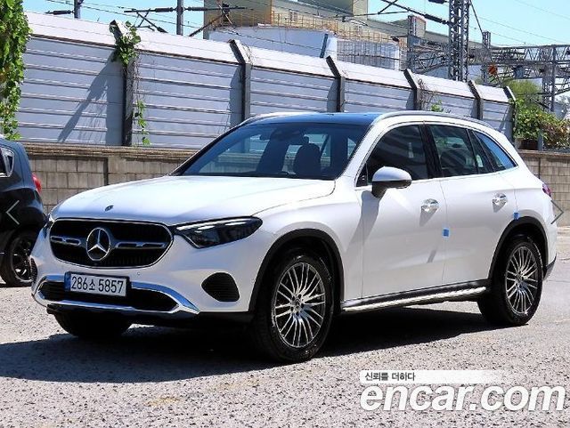 Mercedes-Benz GLC-Class GLC220 d 4MATIC — пробег 1 463 км — фото 2 из 5
