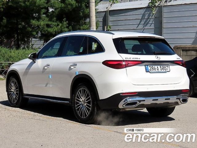 Mercedes-Benz GLC-Class GLC220 d 4MATIC — пробег 1 463 км — фото 3 из 5