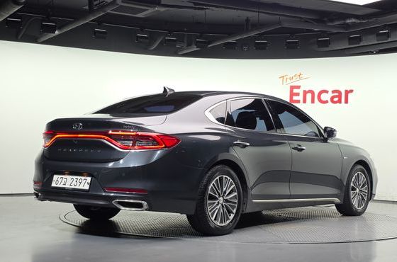 Hyundai Grandeur Premium — пробег 284 845 км — фото 2 из 5