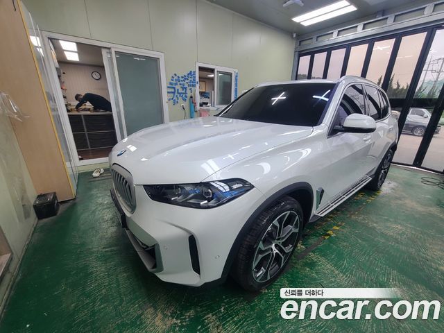 BMW X5 xDrive 30d xLine — пробег 2 000 км — фото 3 из 5