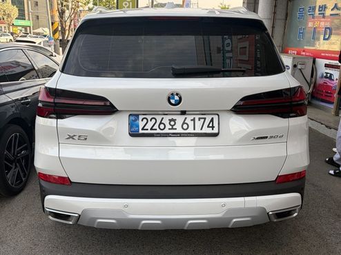 BMW X5 xDrive 30d xLine — пробег 2 000 км — фото 4 из 5