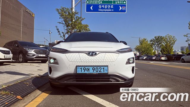 Hyundai Kona Premium — пробег 105 888 км — фото 2 из 5