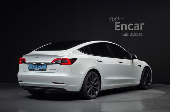 Tesla Model 3 Long Range AWD — пробег 94 972 км — фото 2 из 5