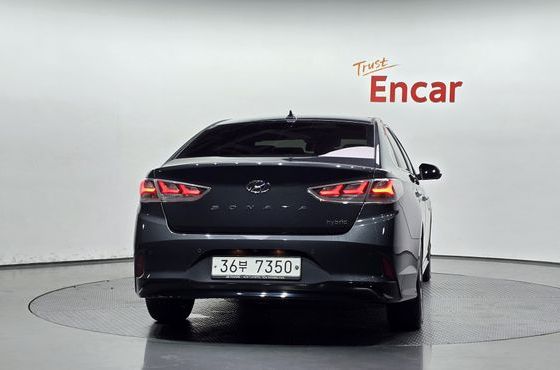 Hyundai Sonata Premium — пробег 130 403 км — фото 4 из 5