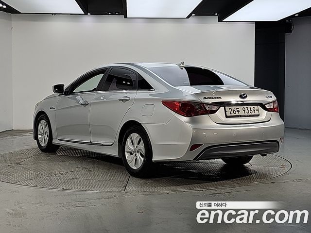 Hyundai Sonata 2.0 Smart — пробег 190 000 км — фото 3 из 5