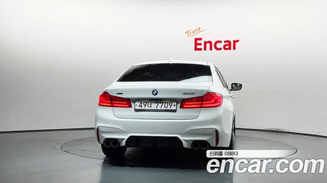 BMW 5-Series 530i xDrive M Sport Package Plus — пробег 188 345 км — фото 4 из 5