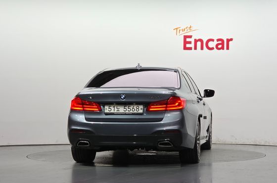 BMW 5-Series 520d xDrive M Sport Package — пробег 117 036 км — фото 4 из 5
