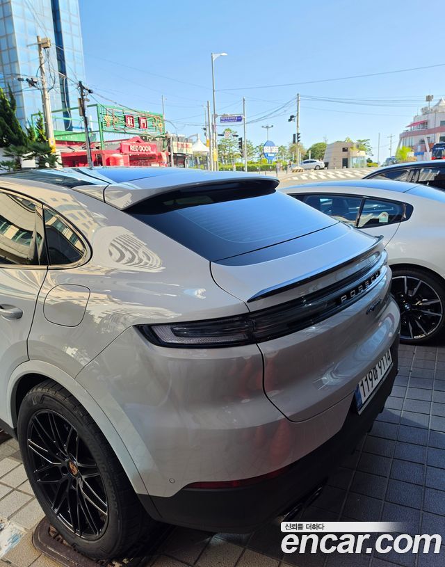 Porsche Cayenne 4.0 Turbo E-hybrid Coupe — пробег 20 831 км — фото 2 из 5