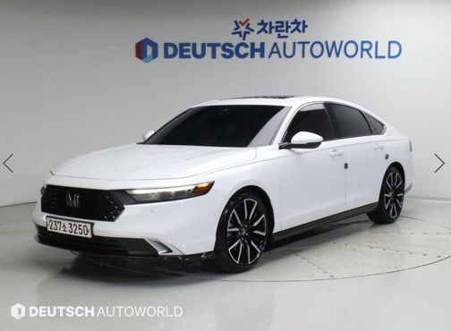 Honda Accord 2.0 Hybrid Touring — пробег 22 986 км — фото 1 из 5
