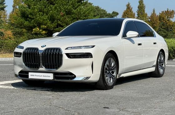 BMW 7-Series 740i sDrive Design Pure Excellence — пробег 60 660 км — фото 1 из 5