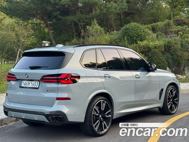 BMW X5 M60i — пробег 14 000 км — фото 2 из 5
