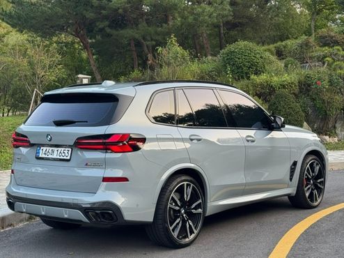 BMW X5 M60i — пробег 14 000 км — фото 2 из 5