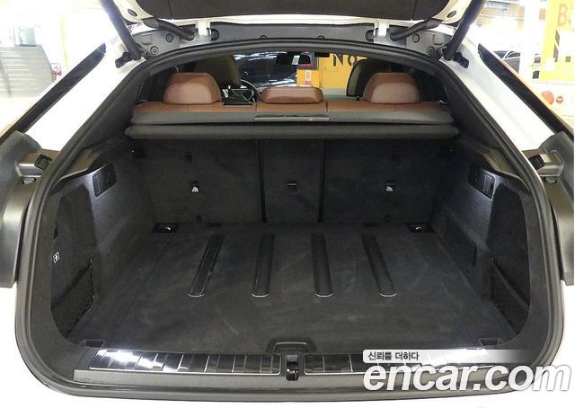 BMW X6 xDrive40i M Sport — пробег 6 100 км — фото 4 из 5